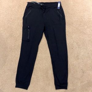 NWT Jaanuu scrub bottom-L